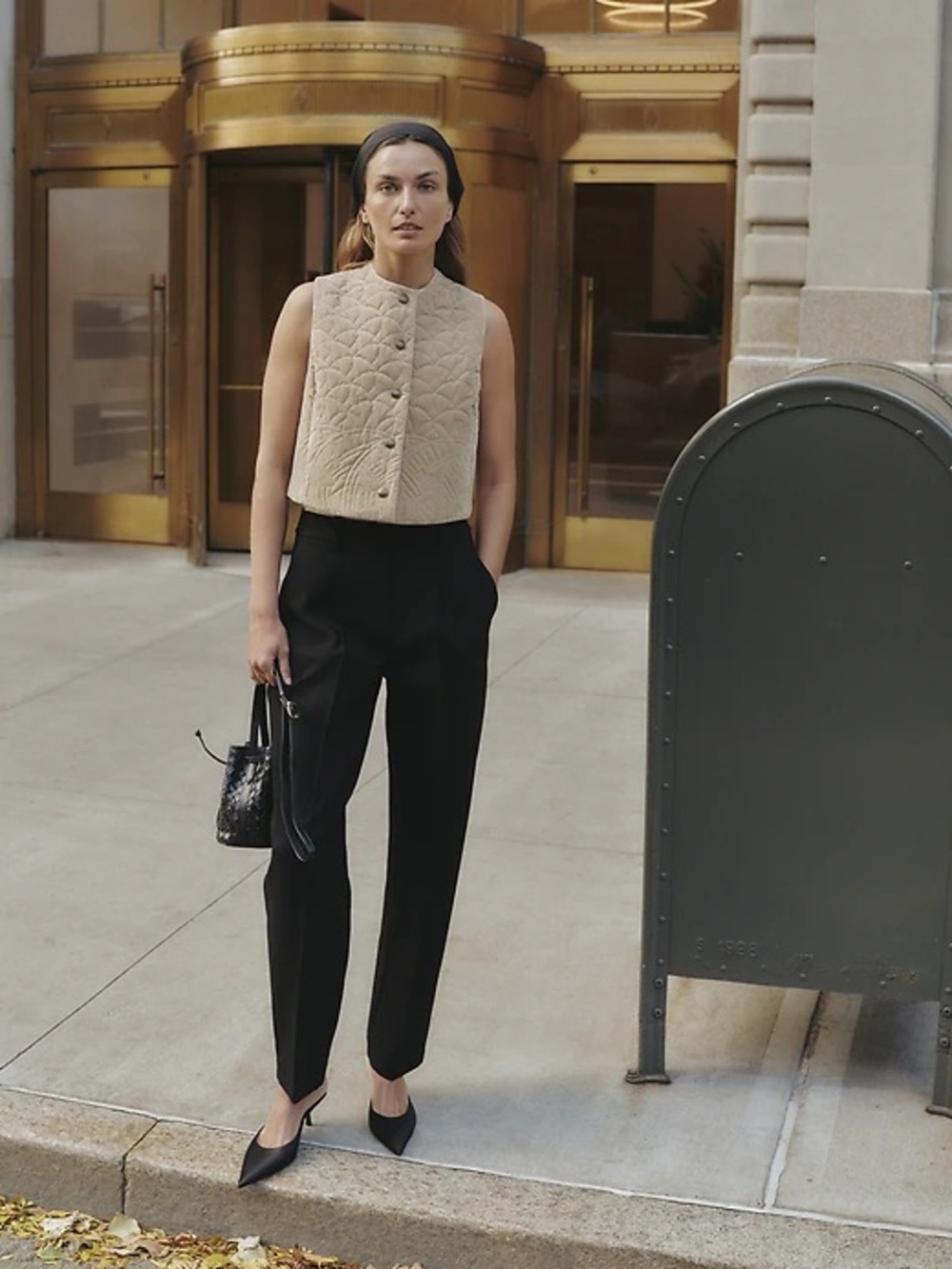 Banana Republic Women’s Black Dress Pants